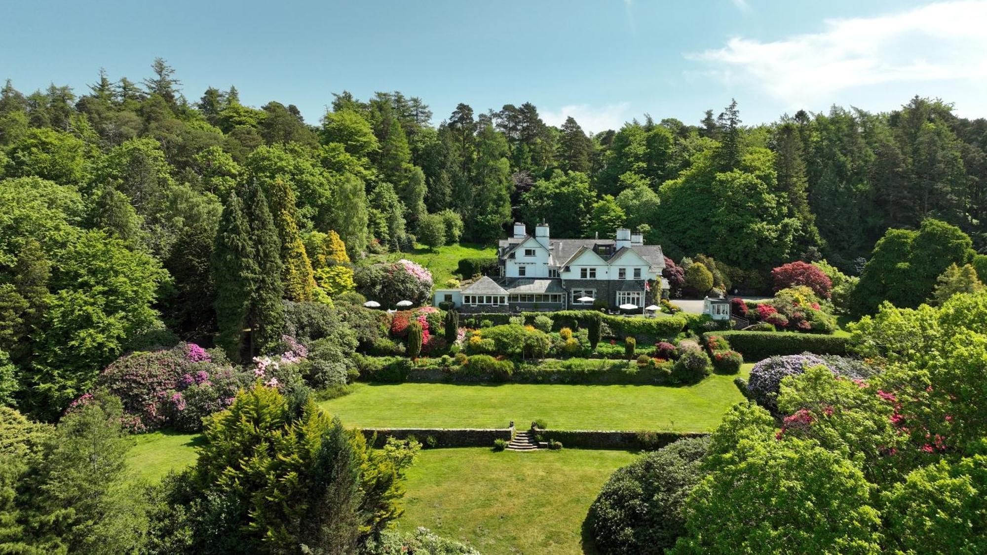 林德思·费尔乡村别墅酒店（Lindesh Fell Country House Hotel Hotel Bowness-on-Windmere）